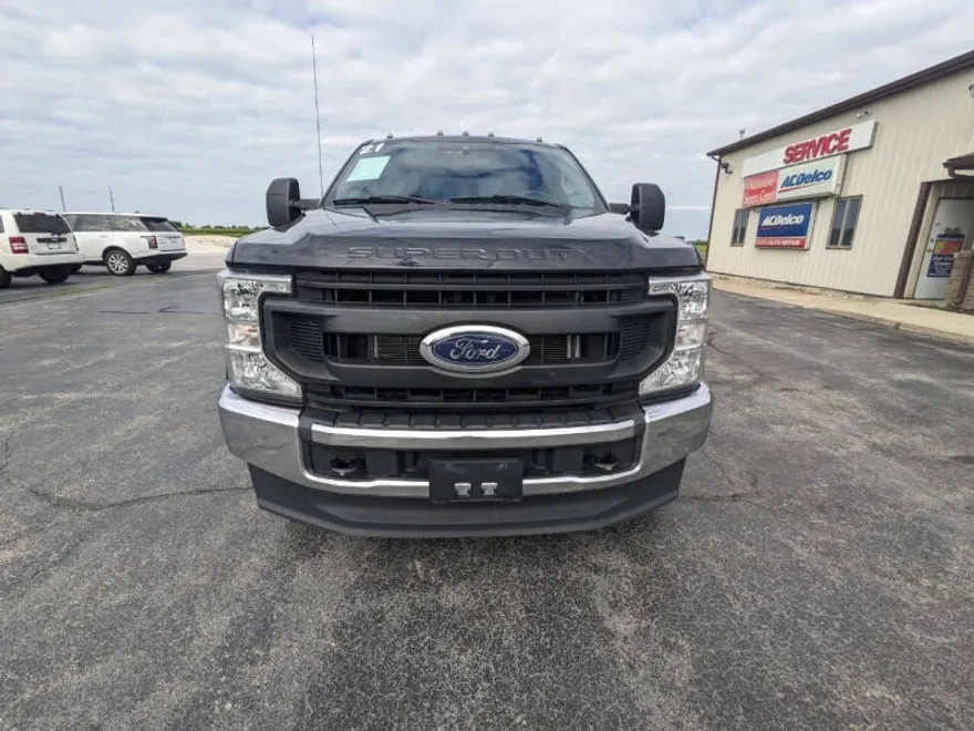 2021 Ford F-350 XL photo 1