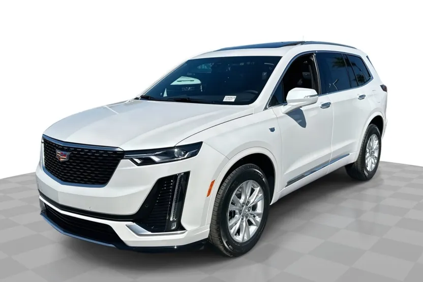 2025 Cadillac XT6 Luxury photo 1