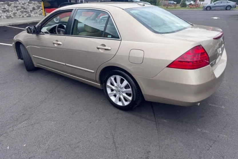 2007 Honda Accord EX photo 1