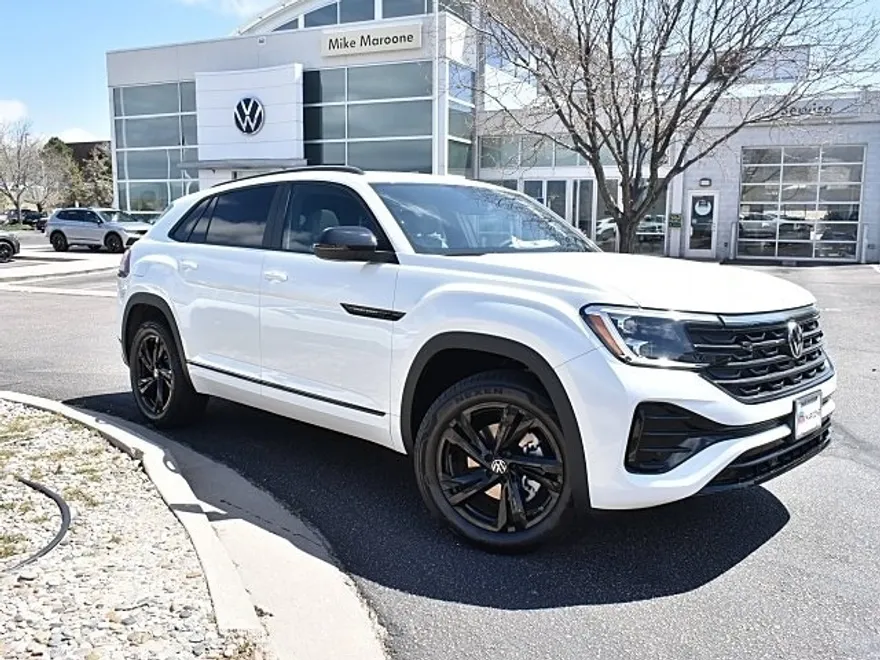 2025 Volkswagen Atlas Cross Sport SEL R-Line photo 1