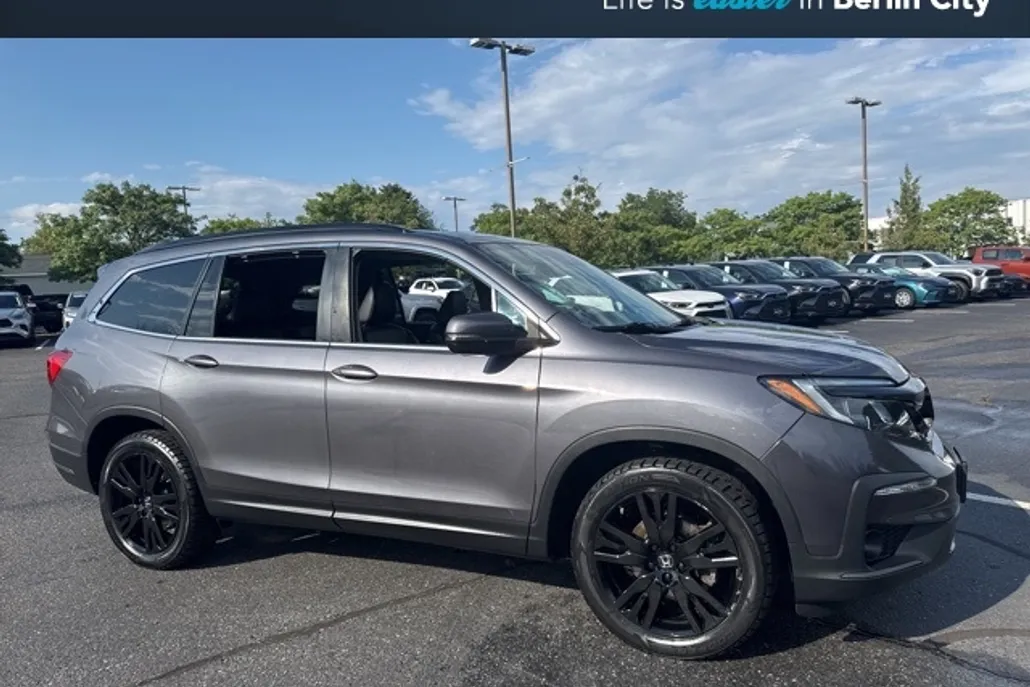 2022 Honda Pilot Special Edition photo 1