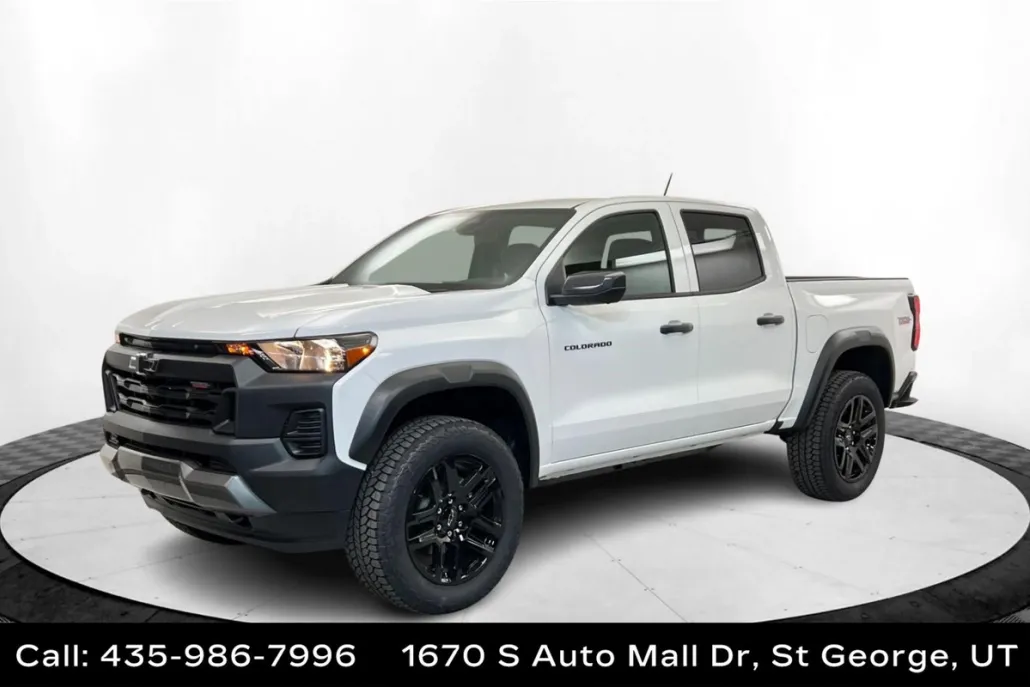 2025 Chevrolet Colorado Trail Boss photo 1