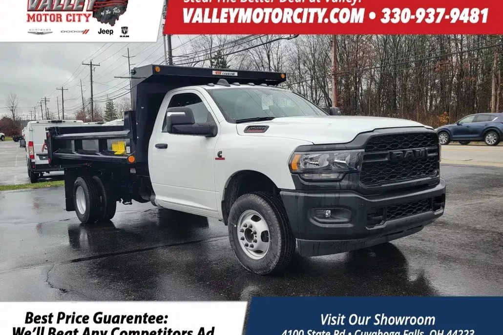 2023 Ram 3500 Tradesman photo 1