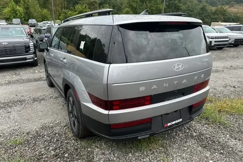 2026 Hyundai Santa Fe SEL photo 1