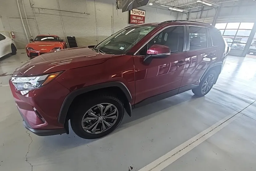 2024 Toyota RAV4 Hybrid XLE Premium photo 1