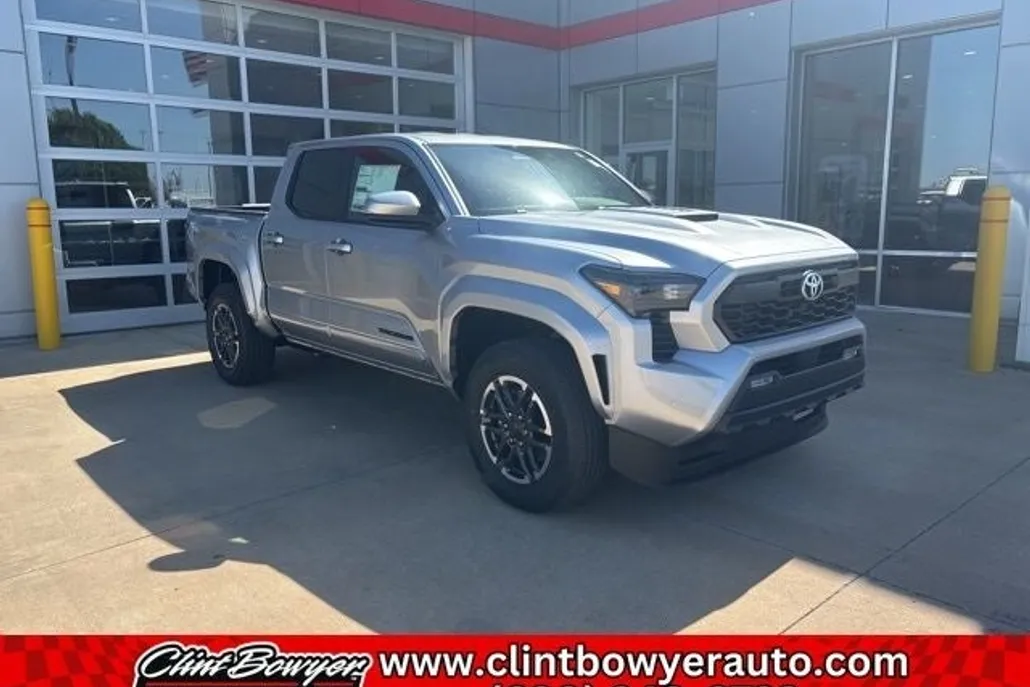 2025 Toyota Tacoma TRD Sport photo 1