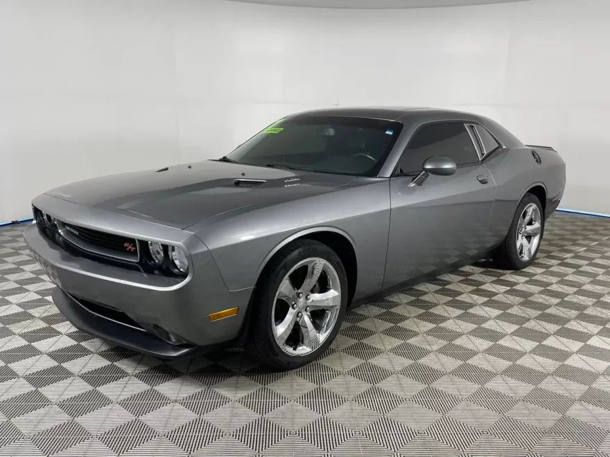 2011 Dodge Challenger R/T photo 1