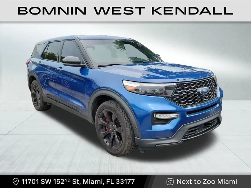 2022 Ford Explorer ST photo 1