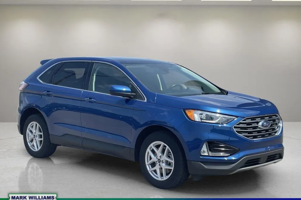 2022 Ford Edge SEL photo 1