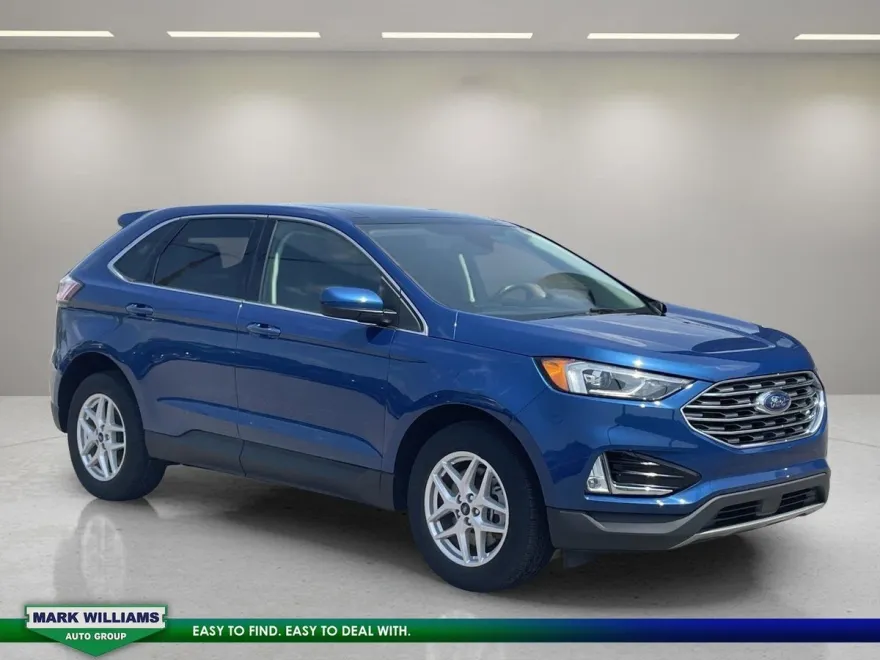 2022 Ford Edge SEL photo 1