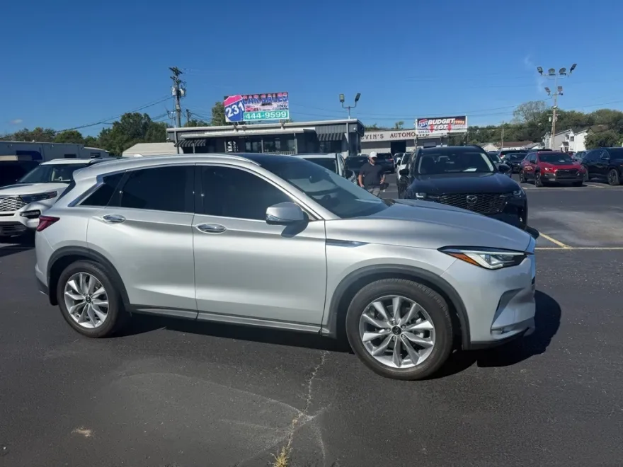 2021 Infiniti QX50 Luxe photo 1