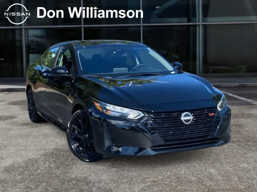 2025 Nissan Sentra SR photo 1