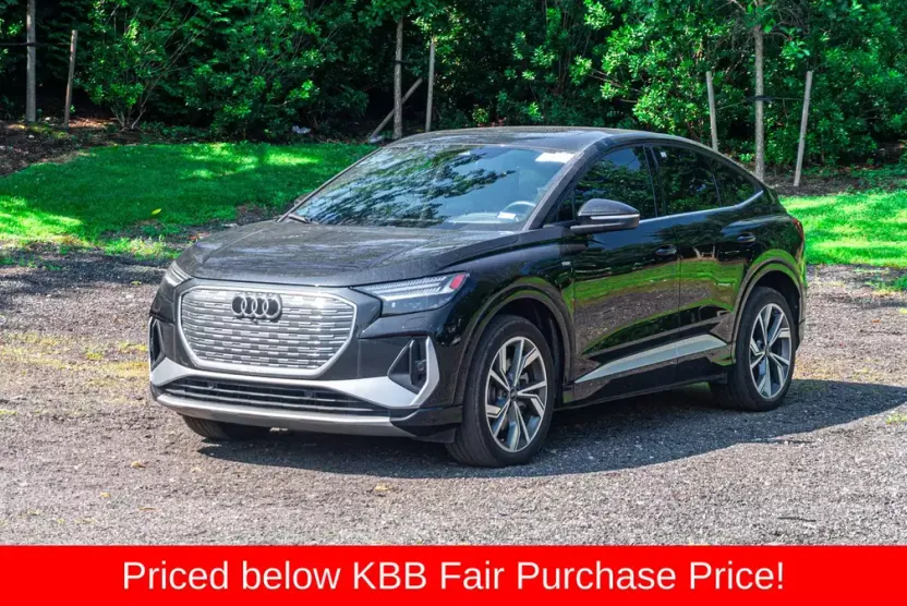 2023 Audi Q4 50 E-tron Prestige photo 1
