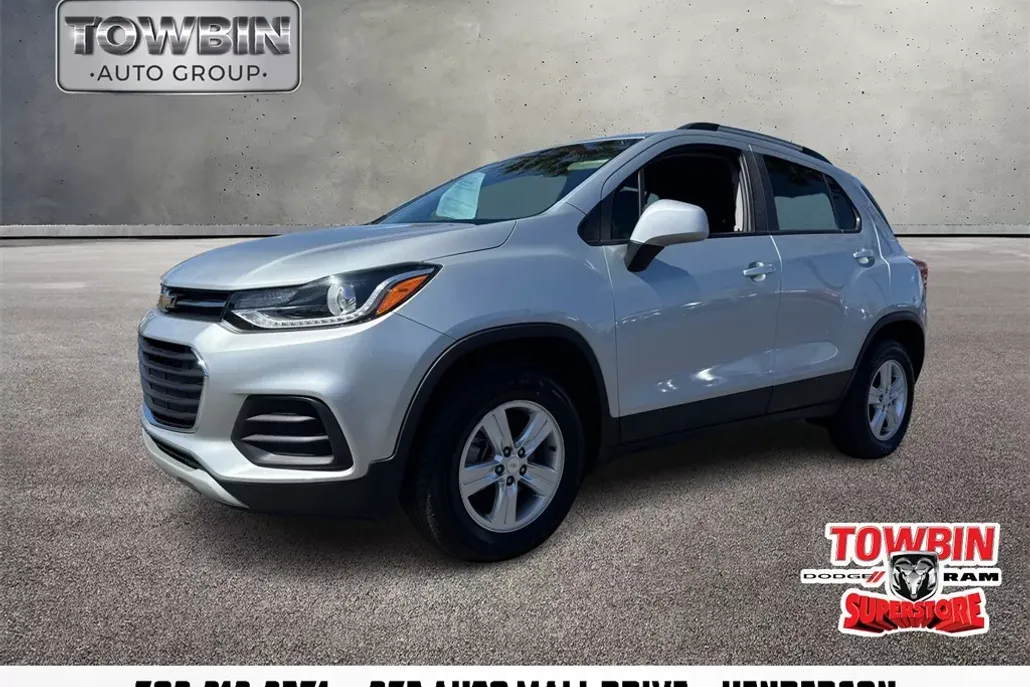 2022 Chevrolet Trax LT photo 1