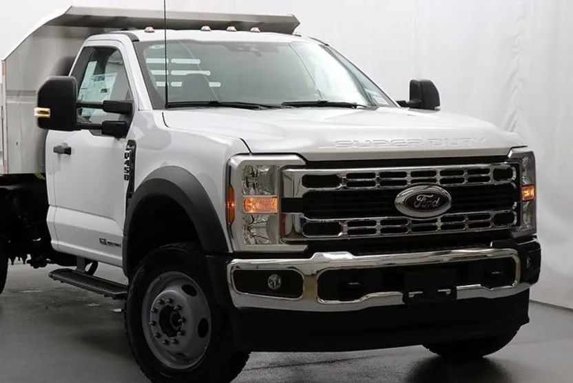 2025 Ford F-450 XL photo 1