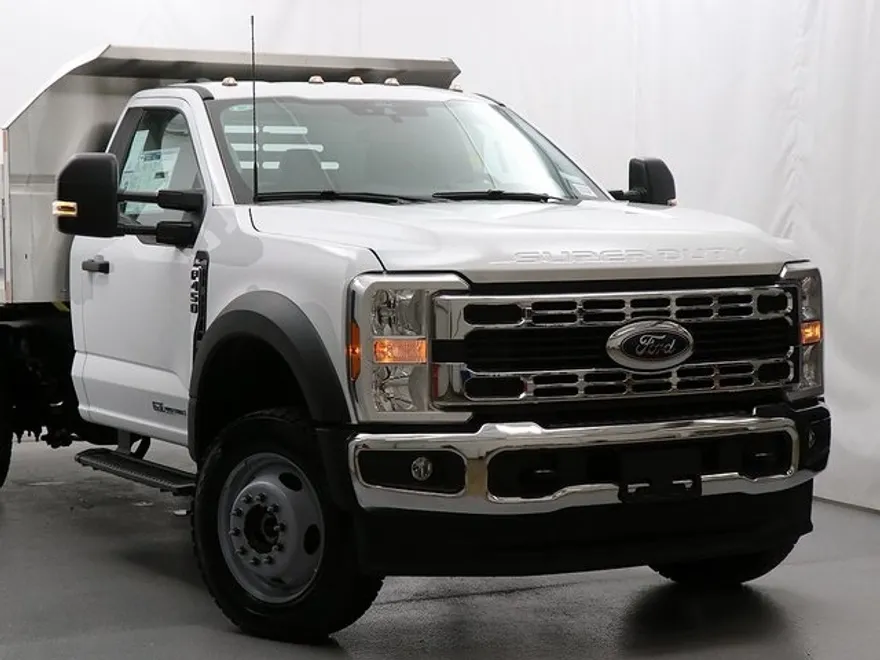 2025 Ford F-450 XL photo 1