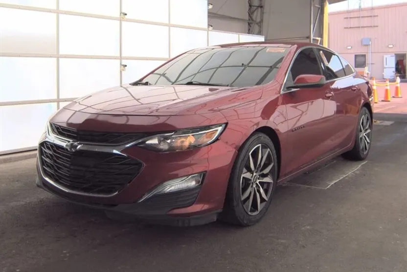 2021 Chevrolet Malibu RS photo 1
