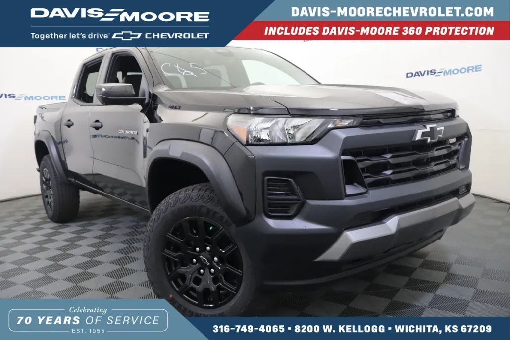 2026 Chevrolet Colorado Trail Boss photo 1