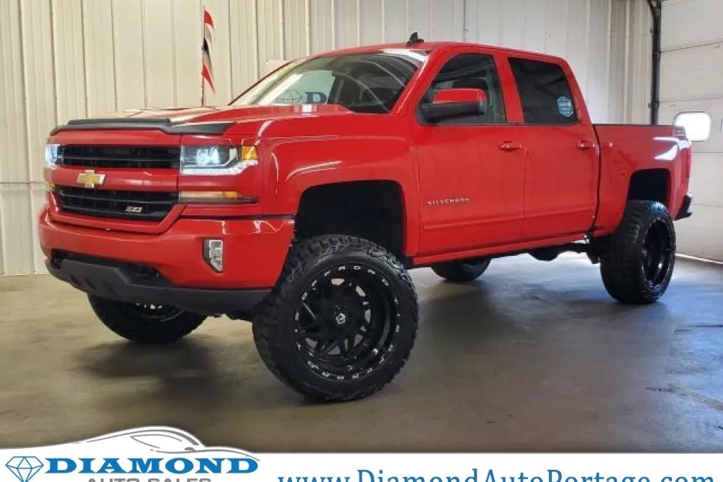 2019 Chevrolet Silverado 1500 Custom photo 1
