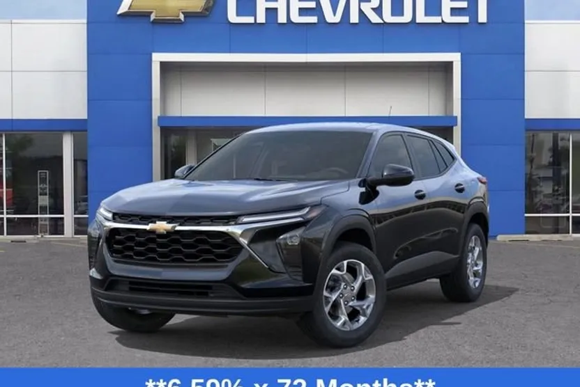 2026 Chevrolet Trax LS photo 1