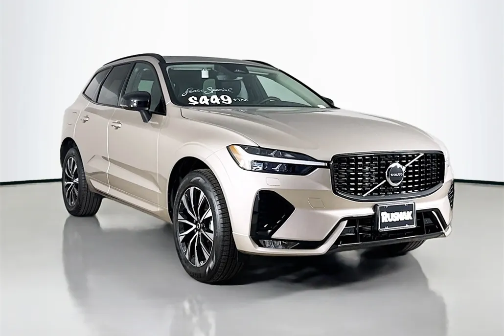2025 Volvo XC60 B5 Core photo 1