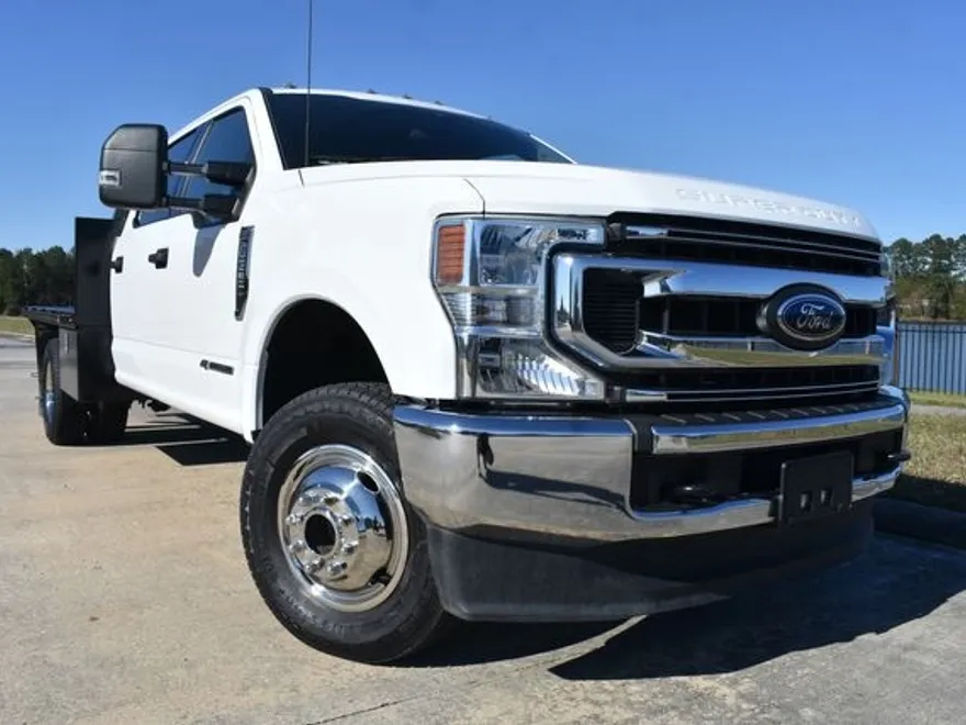 2022 Ford F-350 XLT photo 1