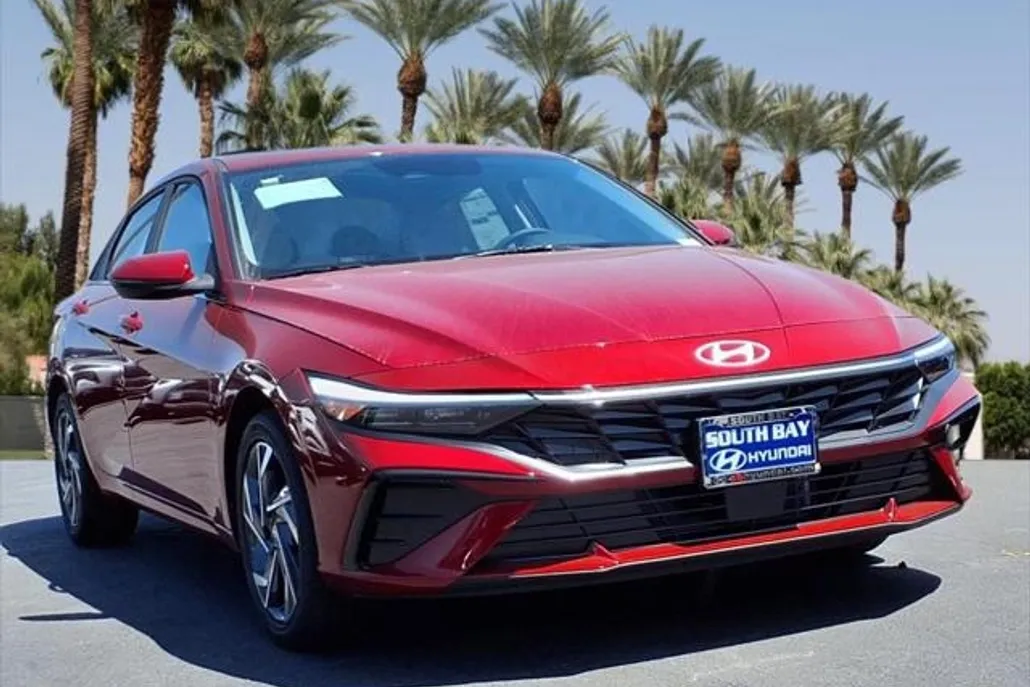 2025 Hyundai Elantra Hybrid Limited photo 1