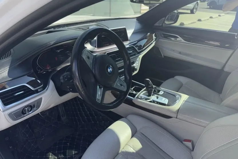 2020 Bmw 750i xDrive Sedan photo 1