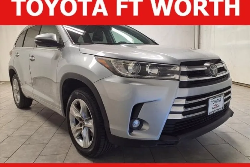 2019 Toyota Highlander Limited photo 1