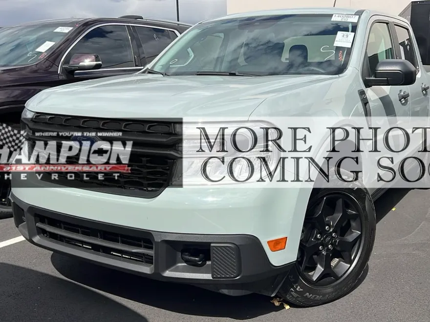 2023 Ford Maverick XLT Lariat photo 1