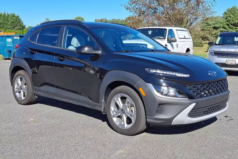 2023 Hyundai Kona SEL photo 1