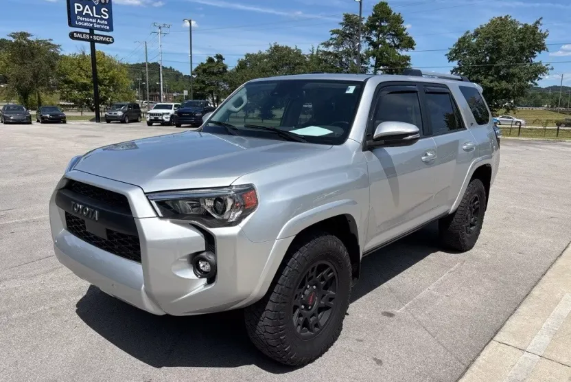 2024 Toyota 4Runner SR5 Premium photo 1