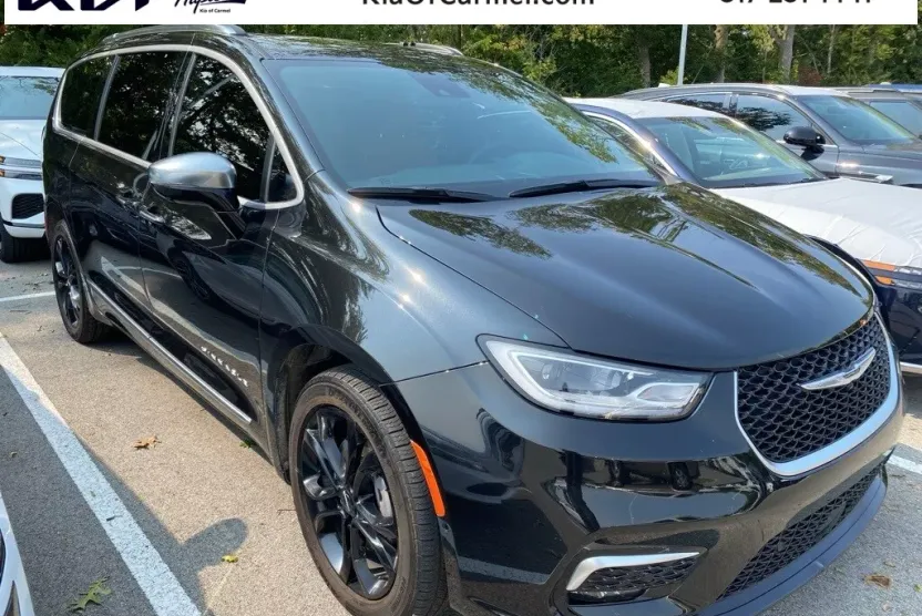 2022 Chrysler Pacifica Pinnacle photo 1