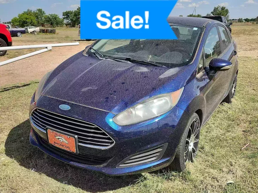 2016 Ford Fiesta SE photo 1