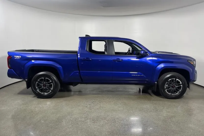 2025 Toyota Tacoma TRD Sport Long Bed photo 1