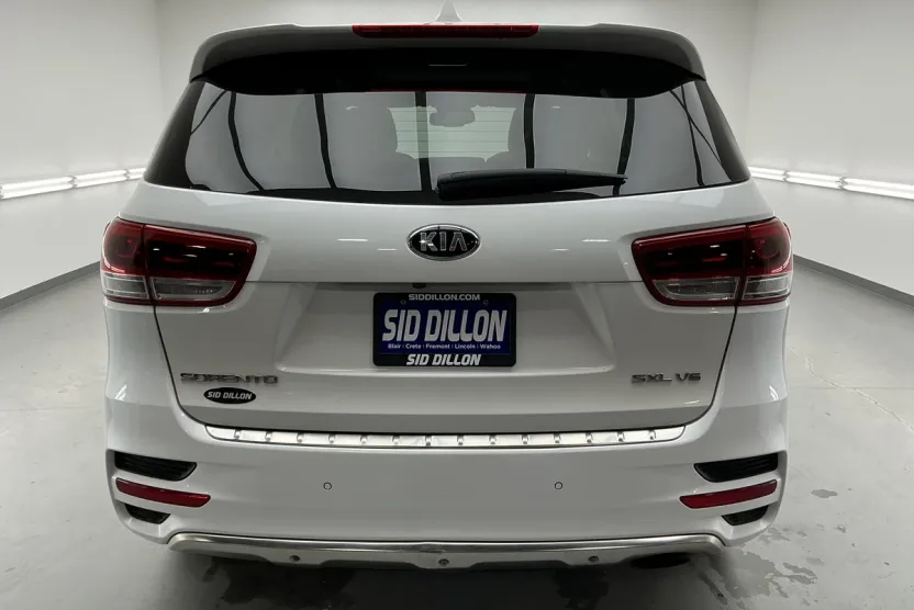 2016 Kia Sorento SX Limited photo 1