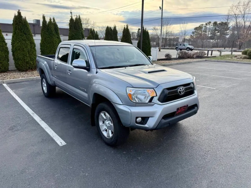 2014 Toyota Tacoma V6 photo 1