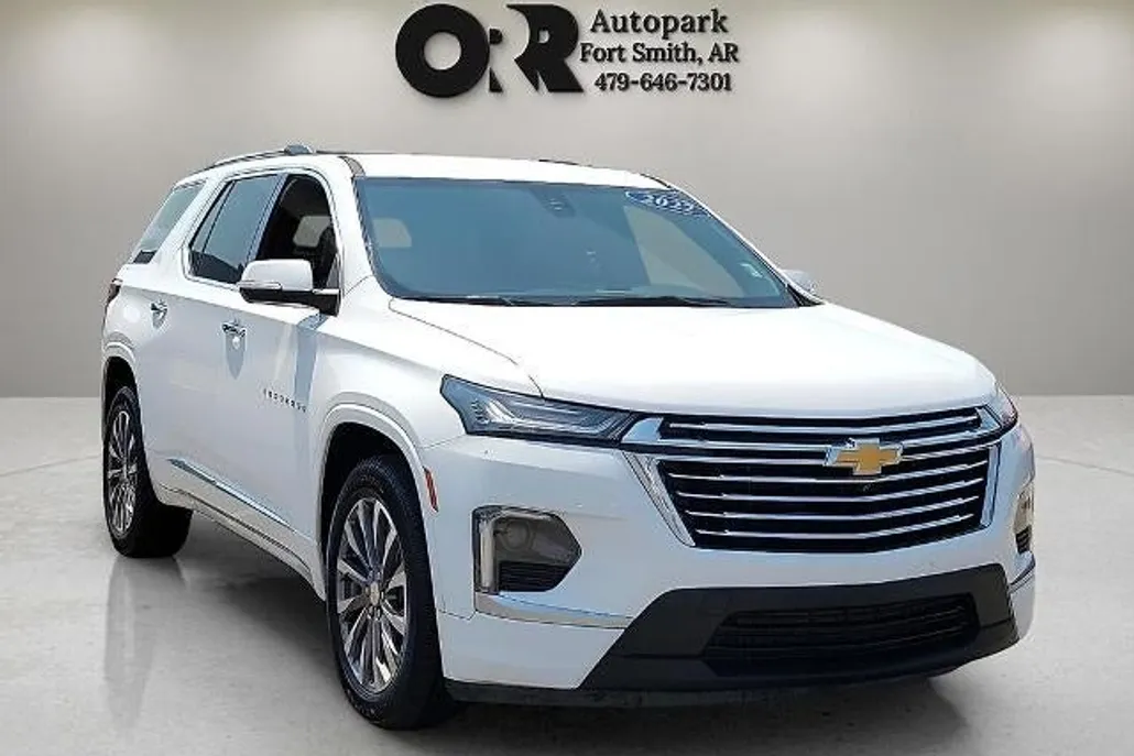 2022 Chevrolet Traverse Premier photo 1