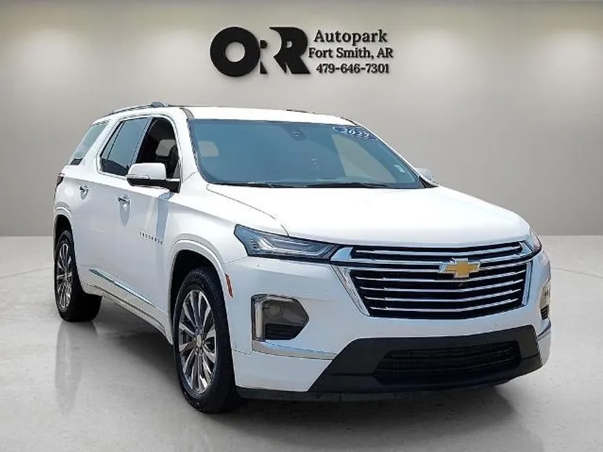 2022 Chevrolet Traverse Premier photo 1