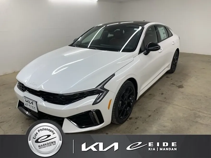 2026 Kia K5 GT-Line photo 1