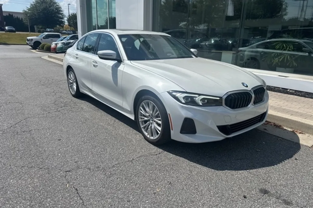 2024 Bmw 330i photo 1