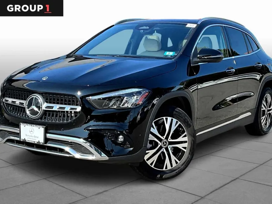2025 Mercedes Benz GLA 250 4MATIC photo 1