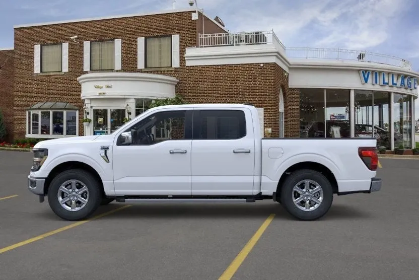 2025 Ford F-150 XLT photo 1