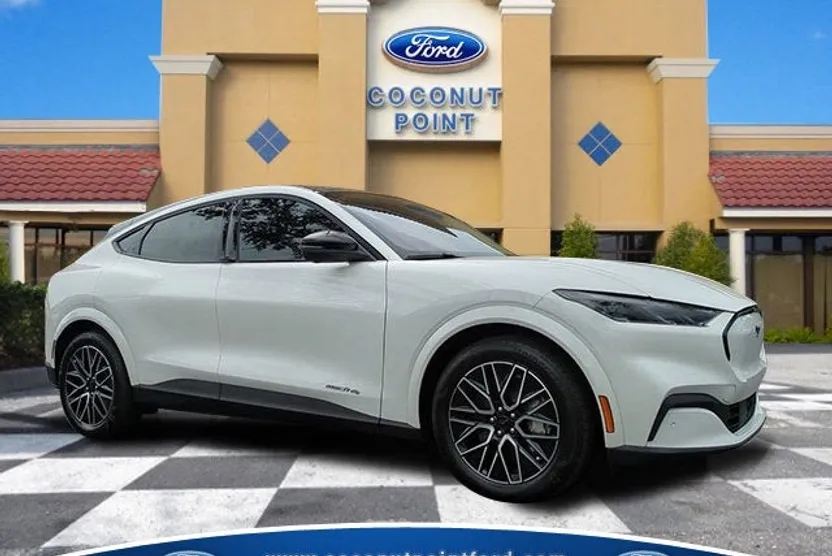 2025 Ford Mustang Mach-E Premium photo 1