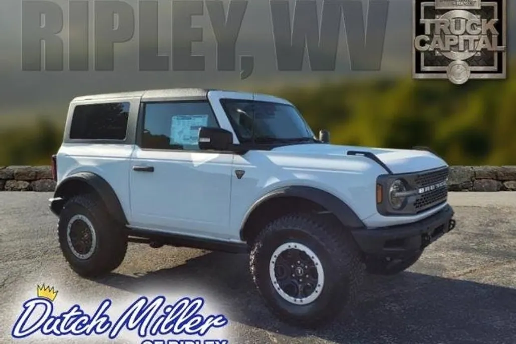 2024 Ford Bronco Badlands photo 1