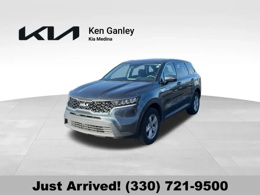 2023 Kia Sorento LX photo 1