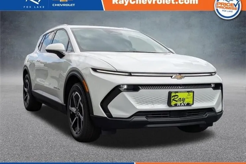 2026 Chevrolet Equinox EV 1LT photo 1