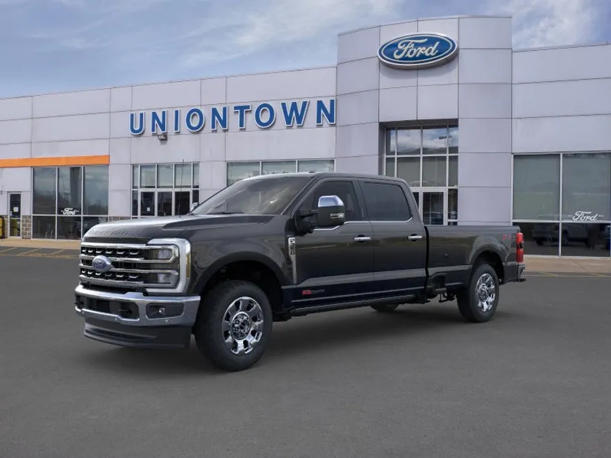 2025 Ford F-350 Lariat photo 1