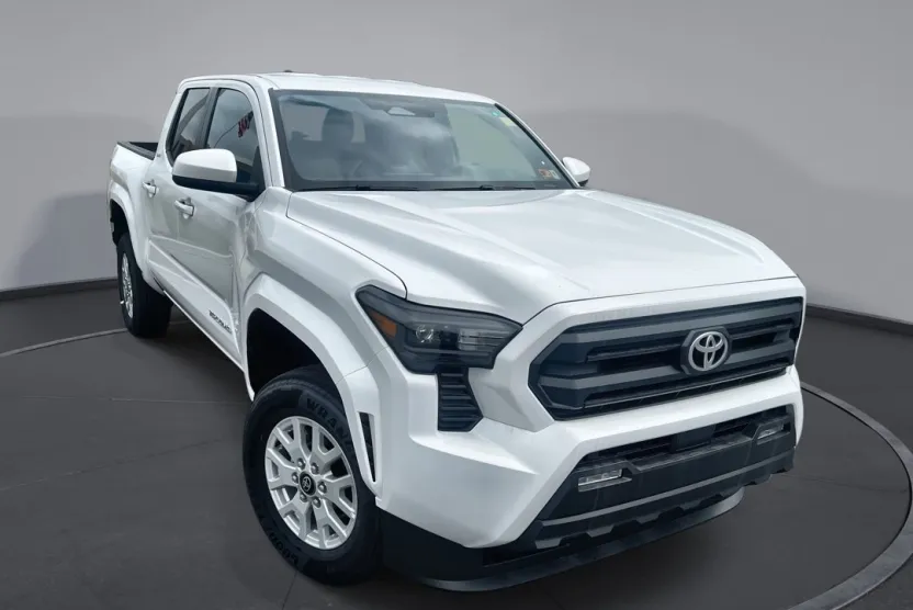 2025 Toyota Tacoma SR5 Double Cab photo 1
