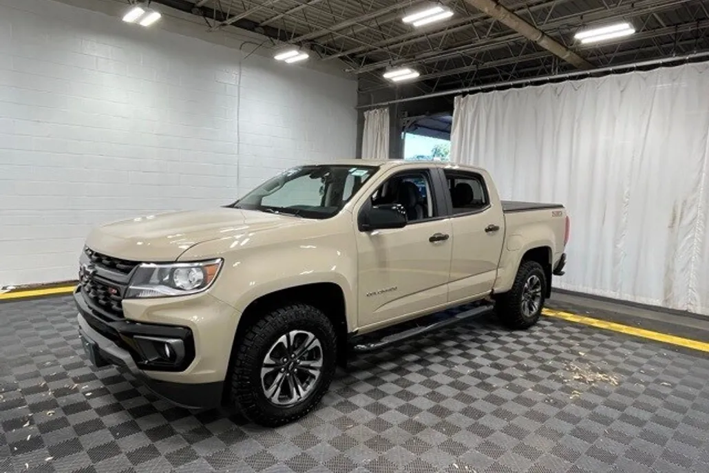 2022 Chevrolet Colorado Z71 photo 1